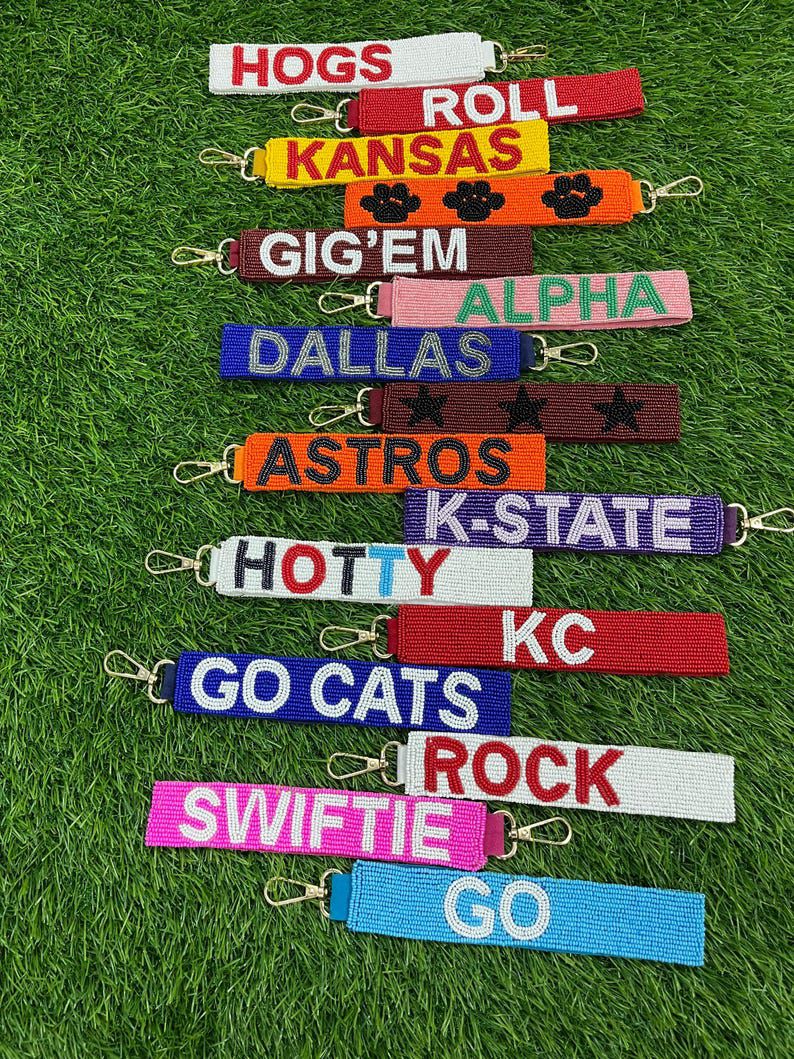 kc-roll-go-cats-and-other-gameday-beaded-keychain-collection