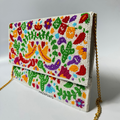 Fiesta-Inspired Braided Purse: Cinco de Mayo Chic!