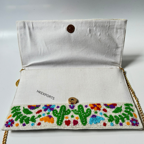 Fiesta-Inspired Braided Purse: Cinco de Mayo Chic!