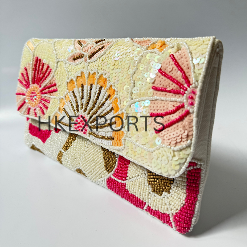 Bohemian Rhapsody Hand-Beaded Purse - Artisan Crafted Boho Bag with Intricate Beadwork for Free-Spirited Elegance