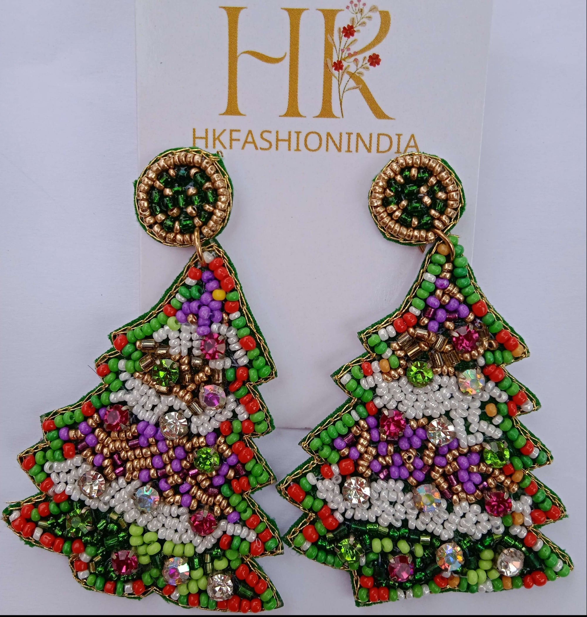Elegant Purple & White Christmas Tree Beaded Earrings - Whimsical Holiday Charm for Festive Glamour