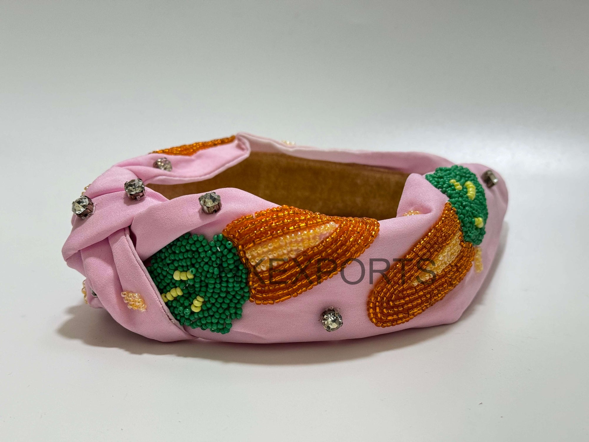 Harvest Bloom Carrot Beaded Headband – A Chic Garden-Inspired Accessory